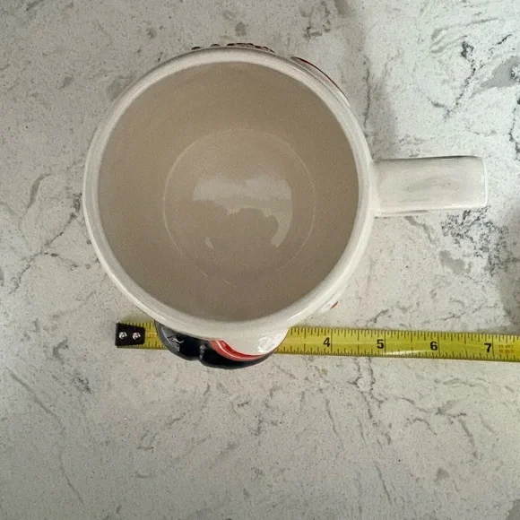 Betty Boop 3D Ceramic Mug ‘Betty’s Diner - Picture 2 of 5